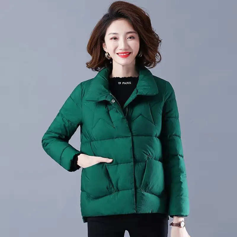 

Женская куртка среднего возраста 2021, осенняя повседневная короткая куртка большого размера, зимняя тонкая куртка из хлопка, верхняя одежда
