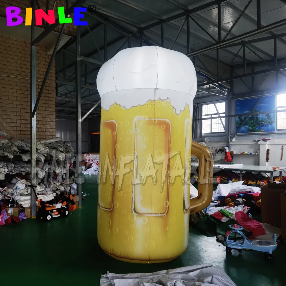 Выполненный на заказ гигантская надувная бутылка с пивом светодиодная