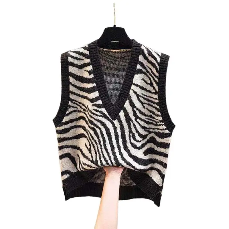 

Women Zebra Pattern Sleeveless Pullover Sweater Vintage V-neck Knitted Vest Sweater Female Casual Split Knitted Waistcoat