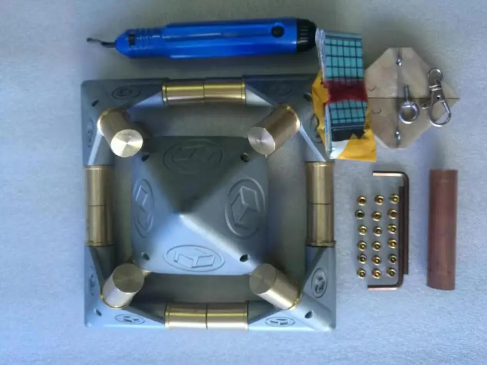 Набор для медитации в виде пирамиды приемник космической энергии подходит