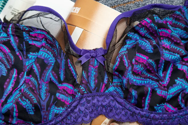 Бюстгальтер Без подкладки размера плюс с полным покрытием на косточках без