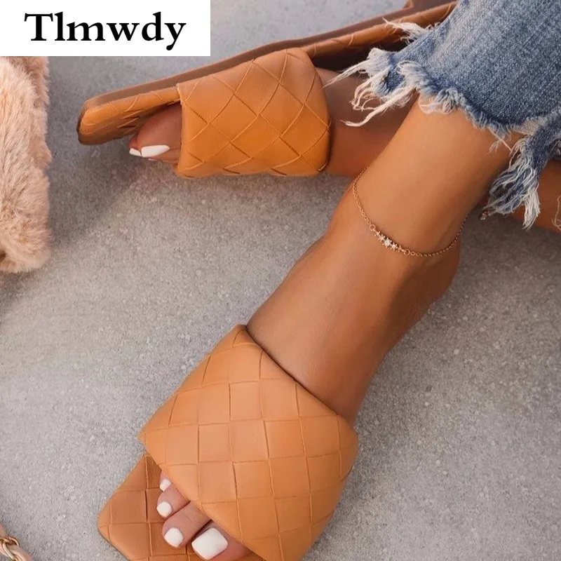 

Женские шлепанцы с квадратным носком, летние пляжные сандалии с вышивкой и бриллиантами на Плоском Каблуке, 2021