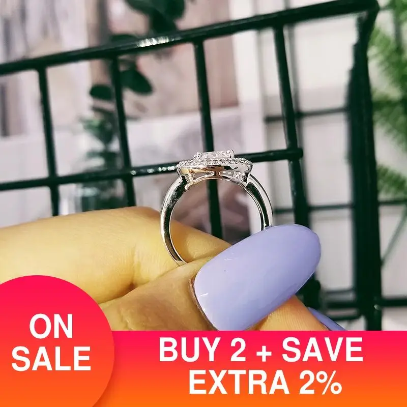 Кольцо женское обручальное из серебра 925 пробы с овальным цирконием r785 |