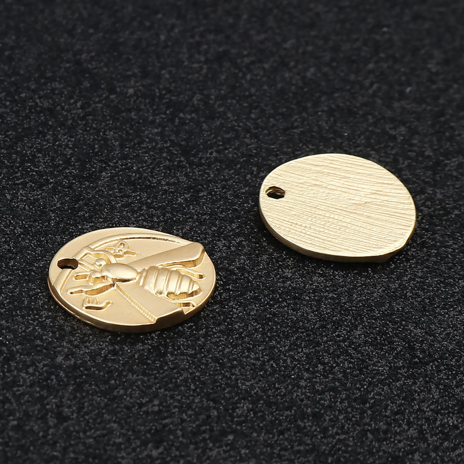 5PCs Matt Gold Zinc Based Alloy Charms Pendant For Jewelry Making Round Swan (Can Hold ss5 Pointed Back Rhinestone) Necklace DIY - купить по