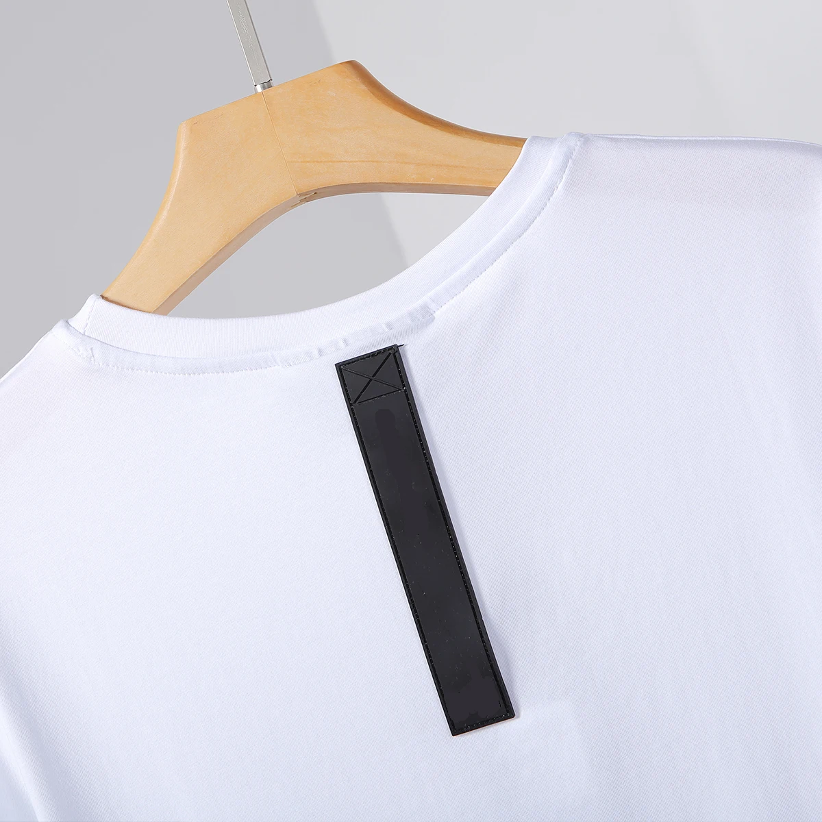 

2021Top Brand Men Round Neck Short Sleeve Fashion PP Skull T-shirt Man Cotton Plein T-shirt Street Hip-Hop Hombre manga corta