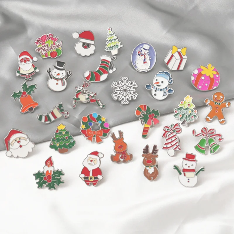 

Cartoon Christmas Gift Pin Tree Santa Claus Sock Deer Snowman Jingle Bell Enamel Brooch Alloy Badge Pin Sweet Woman Kids Jewelry