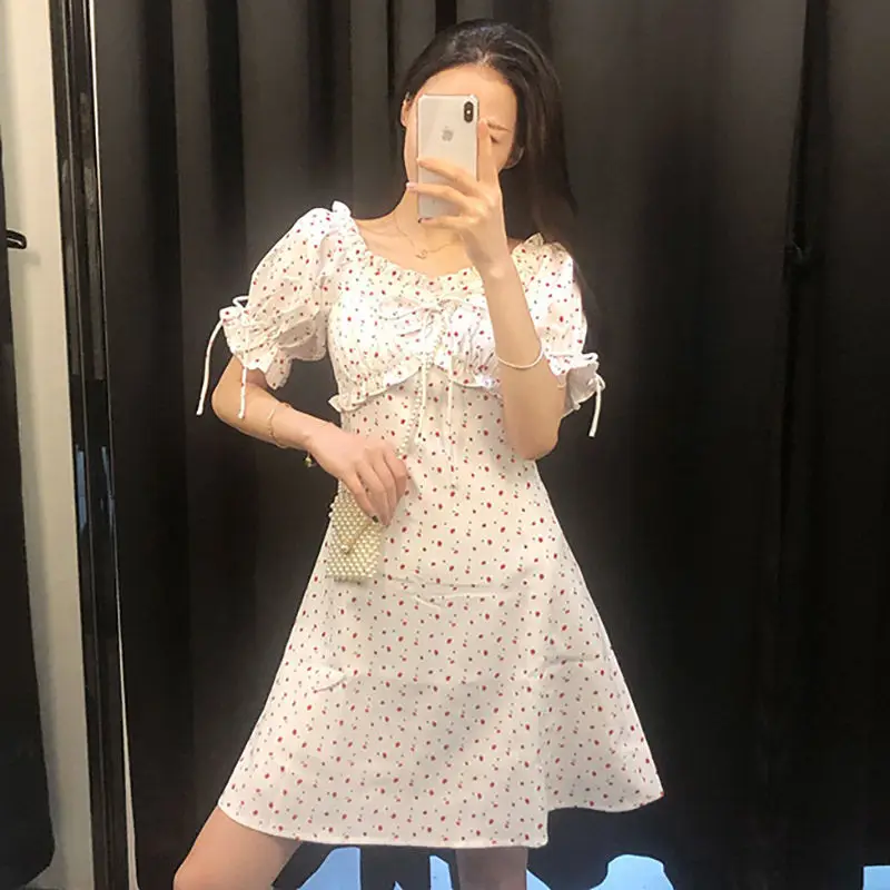 Платье-трапеция с цветочным принтом сексуальные платья коротким рукавом