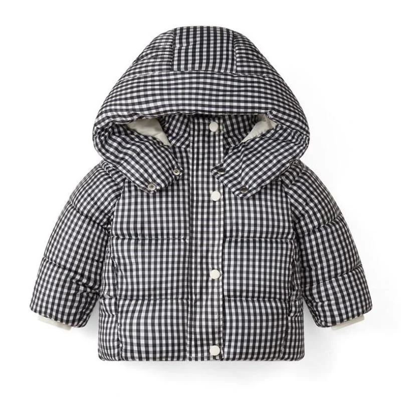 Дешёвая Детская куртка на хлопковом наполнителе с капюшоном |