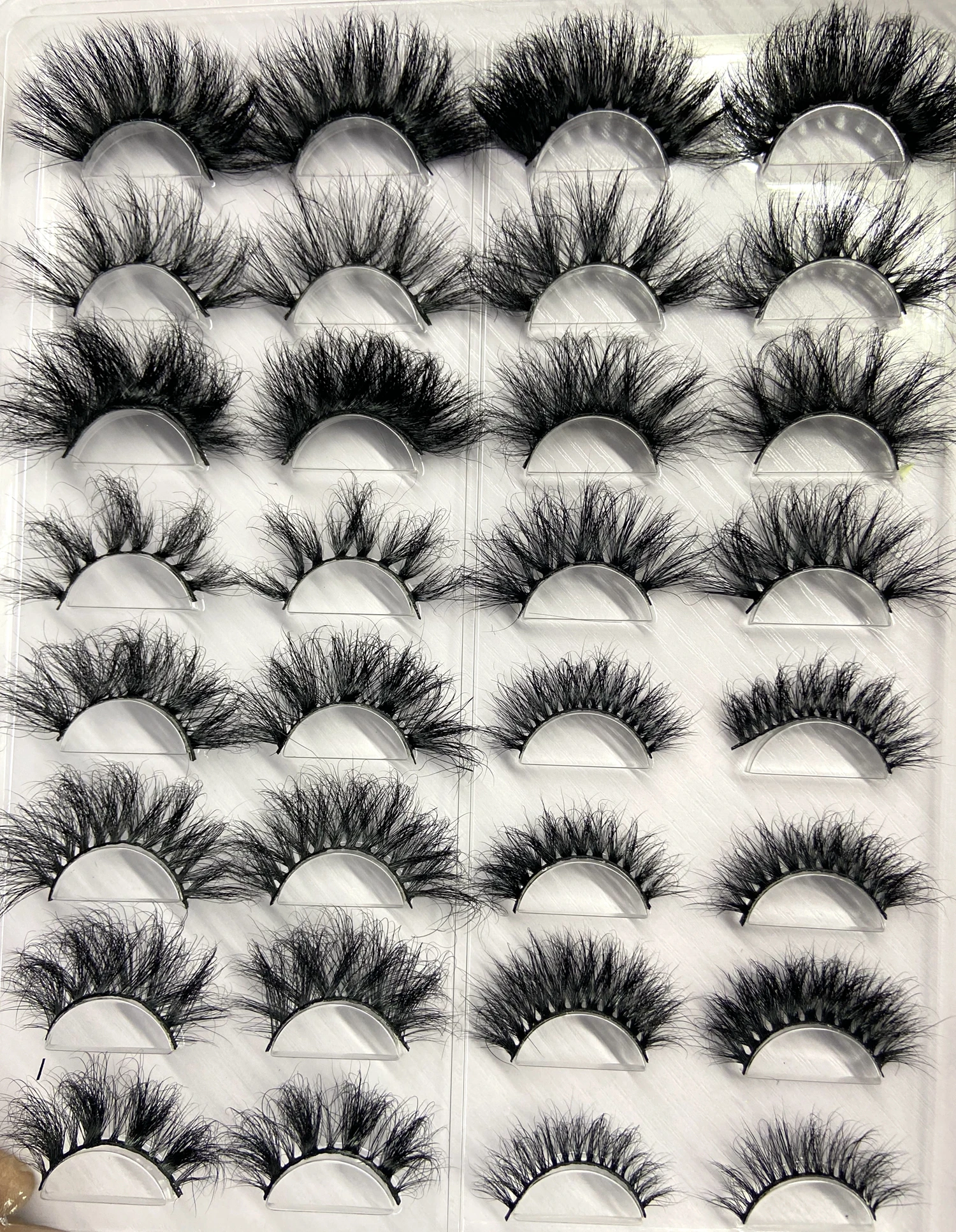 

16 Pairs Fluffy Lashes 10-25mm 3D Mink Lashes Long Thick Natural False Eyelashes Wholesale Lashes Vendors Makeup Mink Eyelashes
