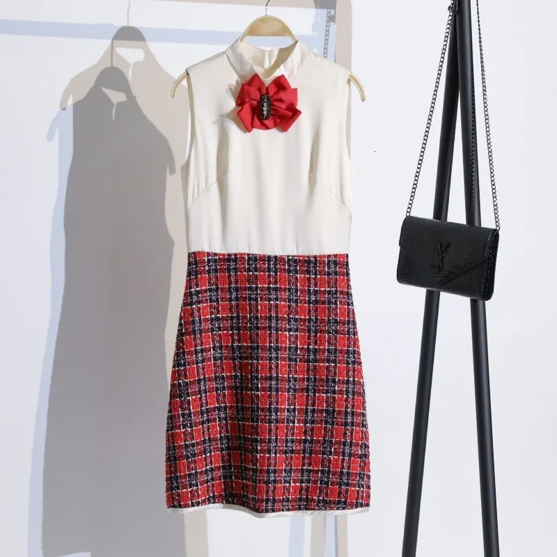 Дамское осенне зимнее приталенное клетчатое твидовое платье из 2 предметов с