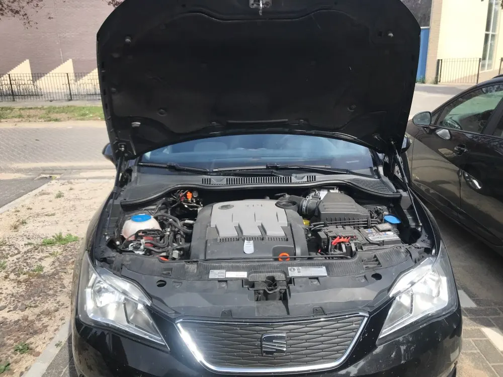 Амортизатор из углеродного волокна для SEAT Ibiza Mk4 (6J) 2008-2017 автомобильный Стайлинг