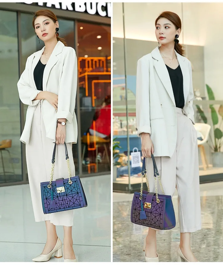 

Women's Geometric Handbags Luminous Large Shoulder Diagonal Wallets And Handbags Flashing Rebound Messenger Bag