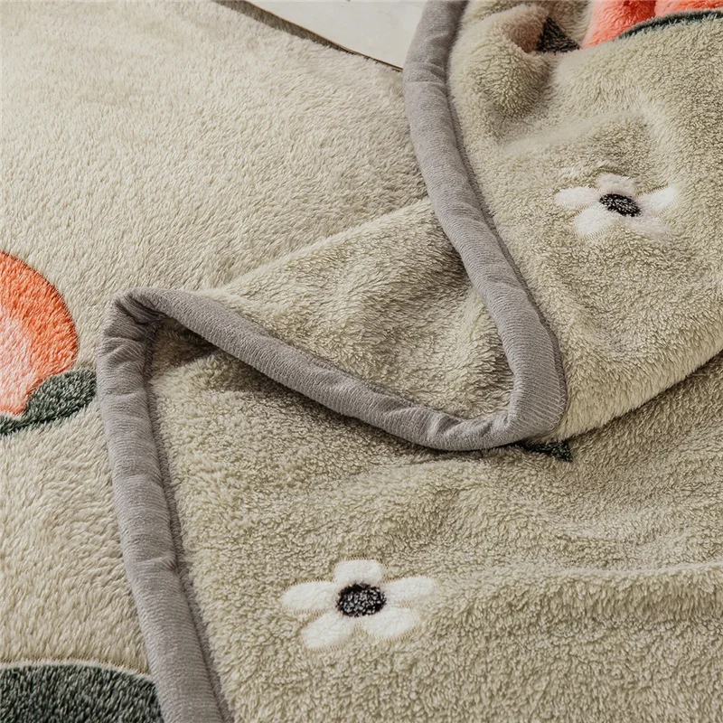 Тонкое фланелевое одеяло зимнее мягкое толстое для взрослых из шерпы покрывало