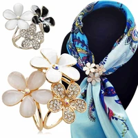2019 hot sales women shiny rhinestone inlaid flower scarf ring clip holder brooch pin buckle brooches for womenclothes for wome