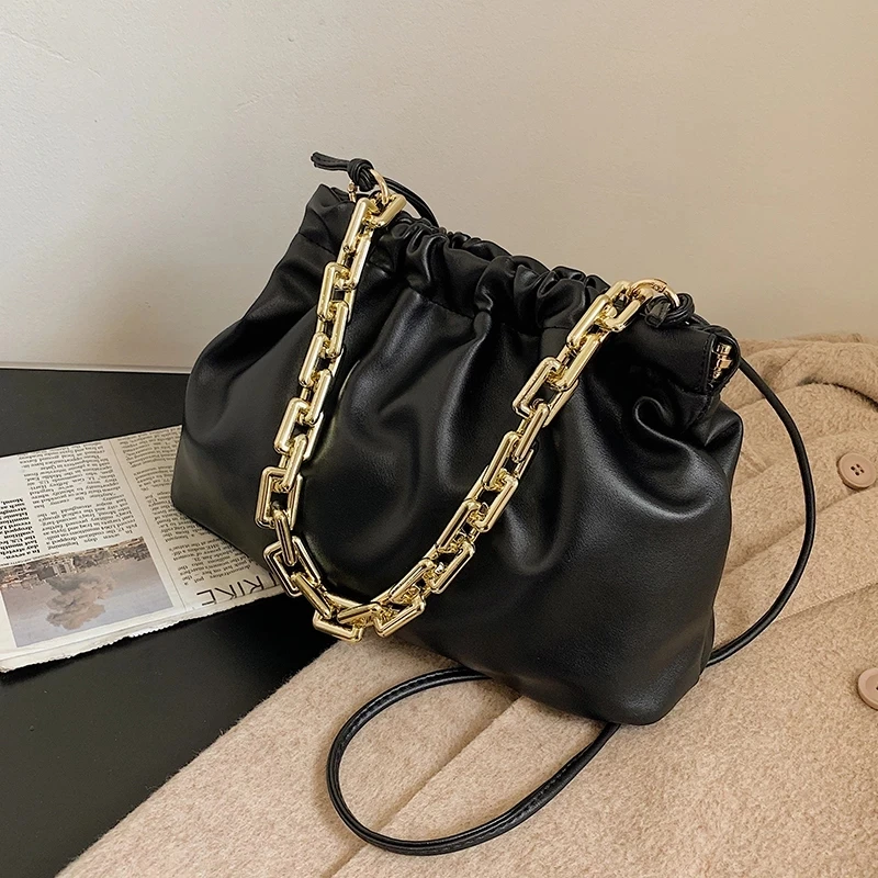 

Gold Chain PU Leather Crossbody Bag For Women 2021 Luxury Solid Color Shoulder Bag Lady Handbags Female Travel Party Clutch Sac