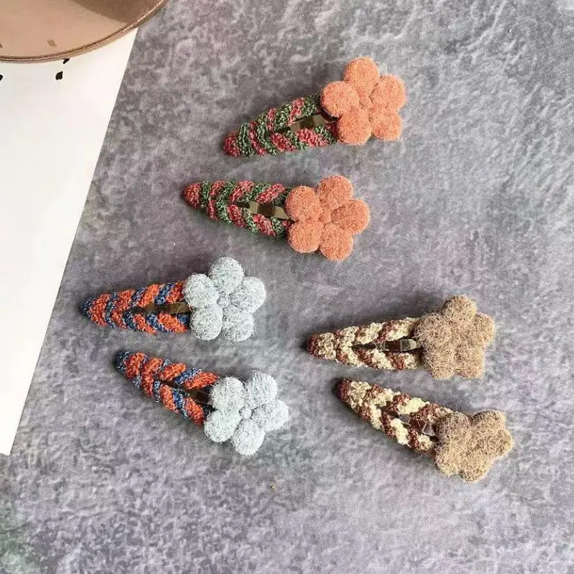 6/12 шт./компл. корейские милые Меховые помпоны зажимы для волос заколки детей с