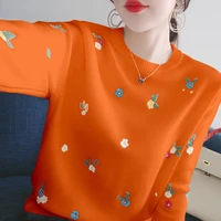 Small Zou Ju embroidery autumn and winter new round neck sweater sweet small fresh top bottoming sweater women