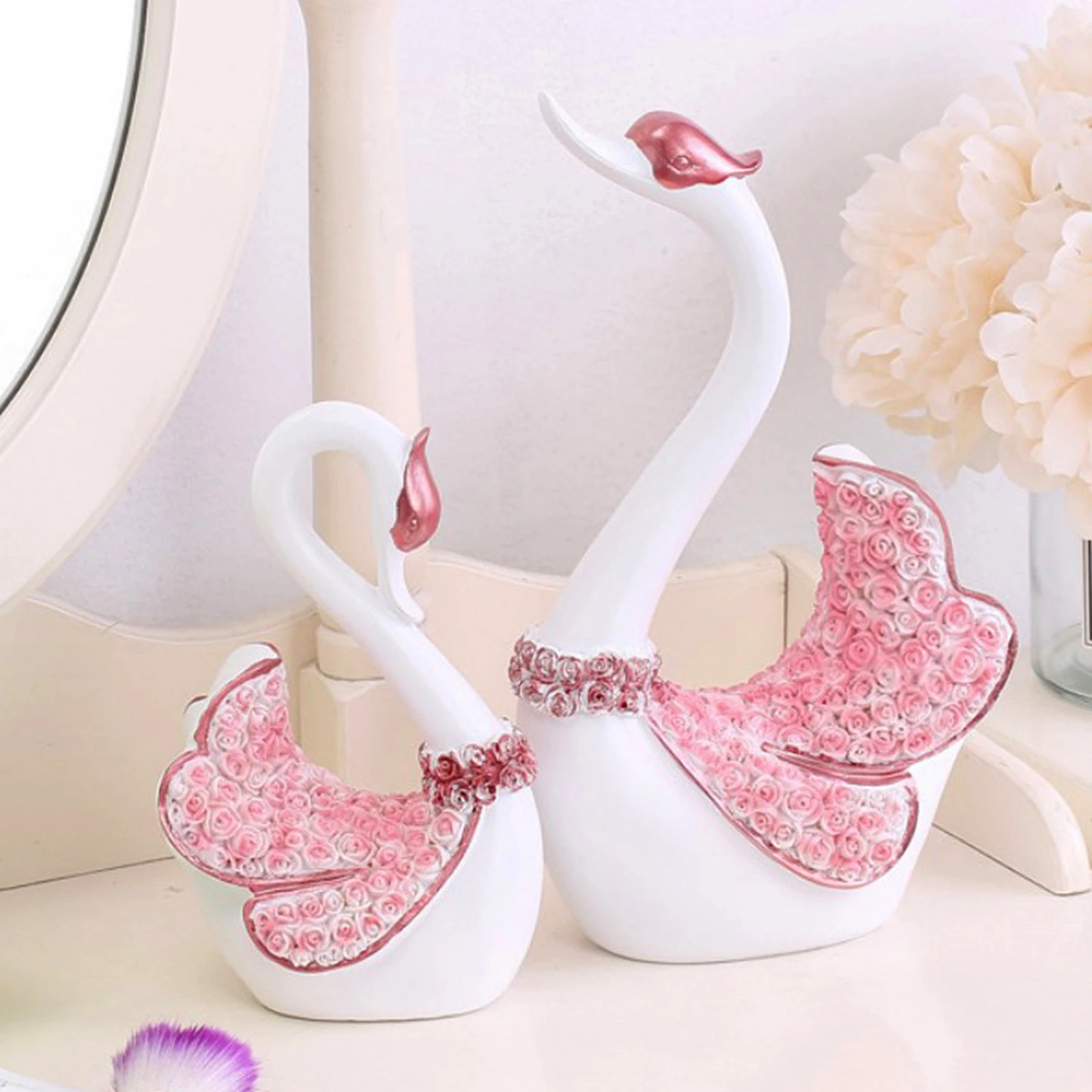 

2x Home Accessories Decor Figurine A Couple of Swan Statue Art Animal Sculpture Modern Office Decor Crafts Ornaments
