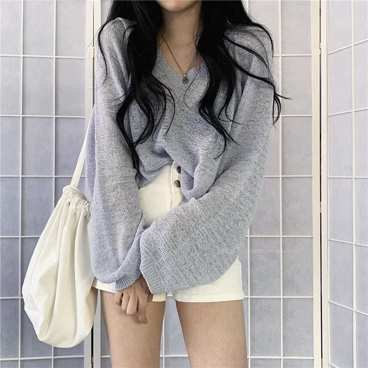 

Autumn 2020 new Korean version of simple and versatile thin pullover sweater with V-neck top in long sleeves