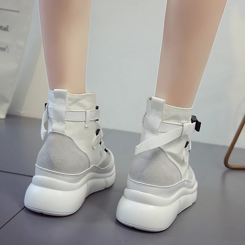 Женские парусиновые ботинки Lucyever с пряжкой на платформе закругленным носком