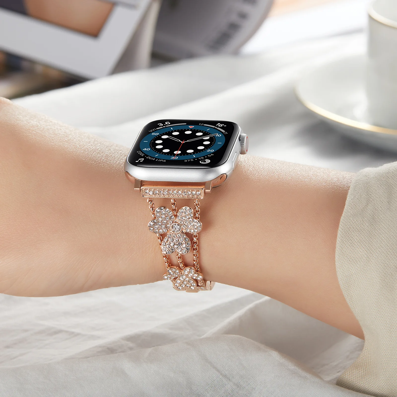 

New Diamonds Strap for Apple Watch Band 44mm 40mm 4 3 2 Metal Strap Bracelet for Iwatch Serice 6 5 38mm 42mmreplacement Bracelet