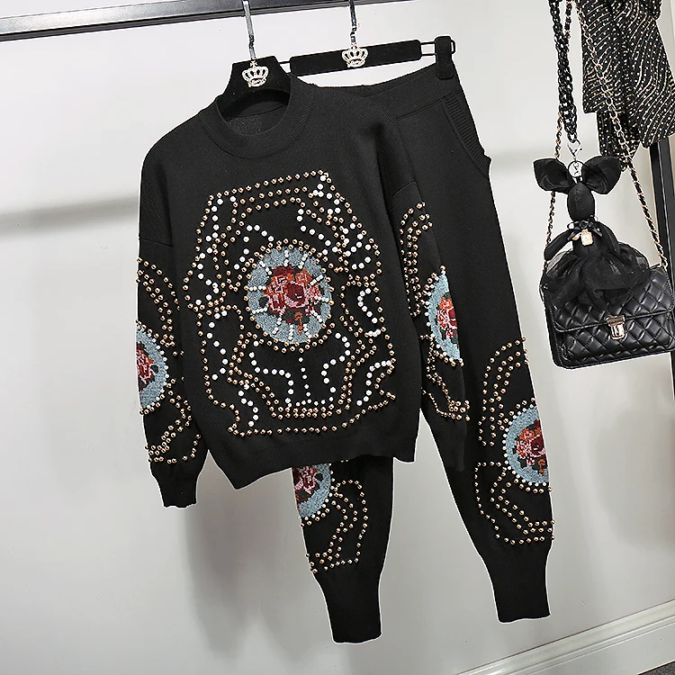 Женский костюм ручной работы с вышивкой бисером вязаные свитера и брюки