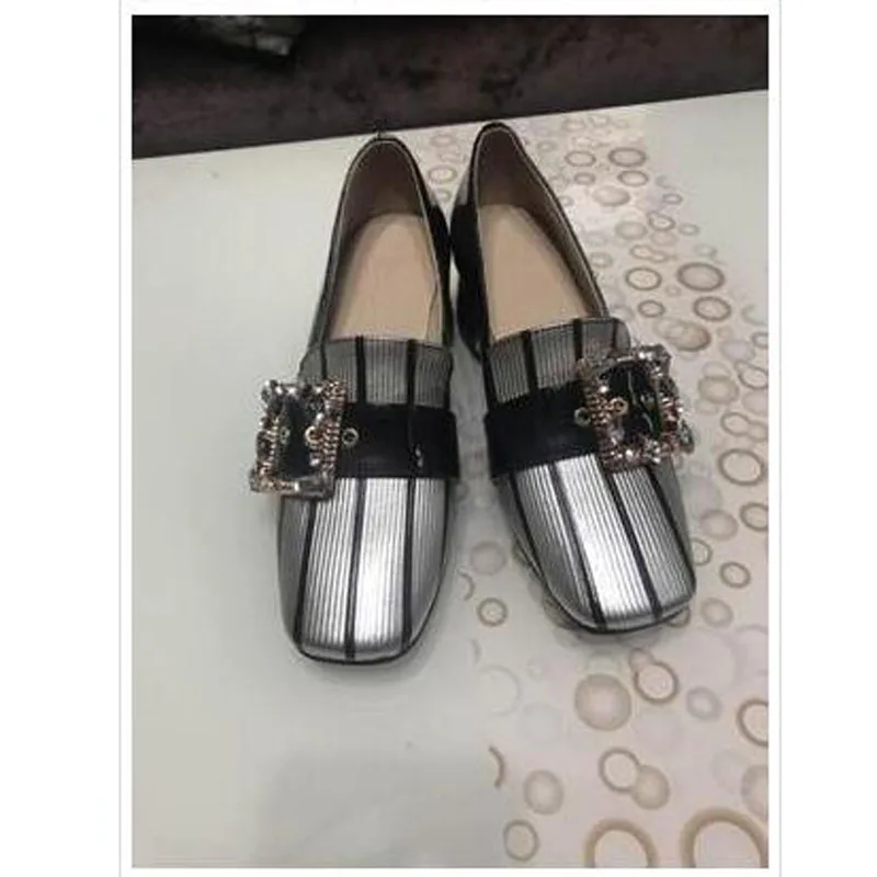 Туфли-лодочки женские из лакированной кожи с пряжкой и квадратным носком | Обувь