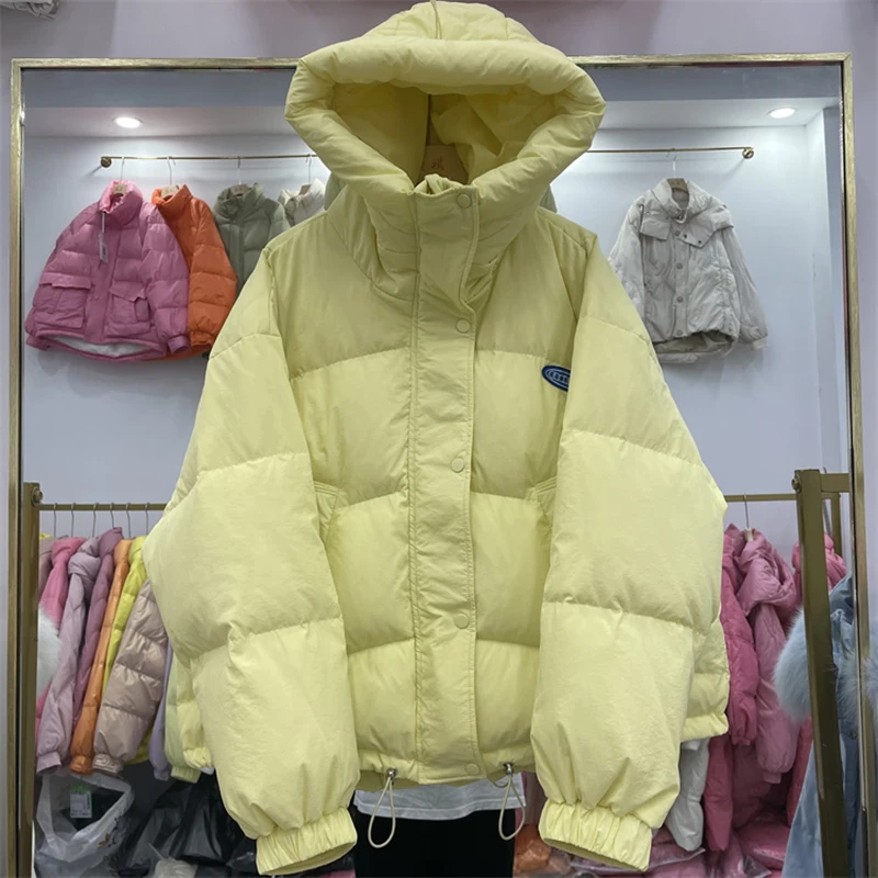 Женский короткий пуховик с капюшоном свободный в Корейском стиле на белом утином