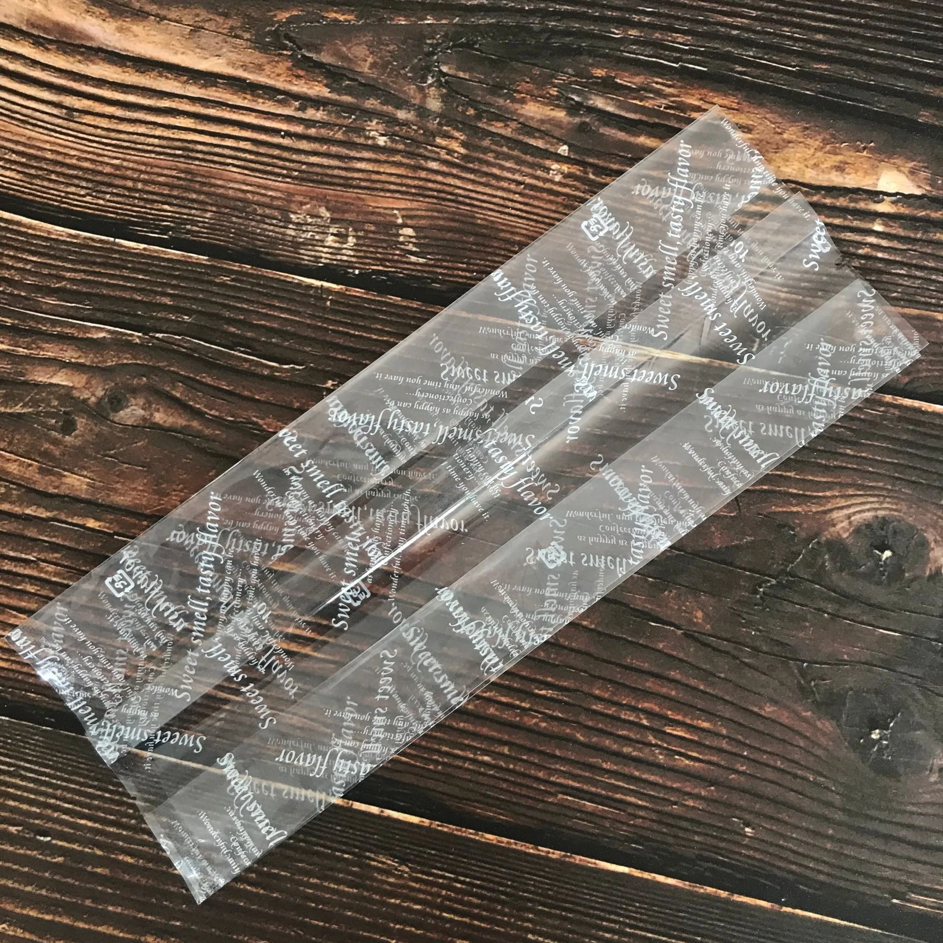 

100pcs Clear Plastic Cookies Bags With Gold Paper Board Transparent Cellophane Bags For Wedding DIY Bakery