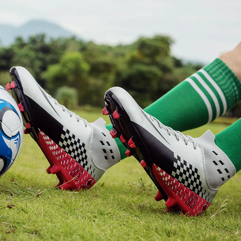 Men Football Boots Cleats Boots Long Spikes TF Spikes High Top Sneakers Soft Indoor Turf Futsal soccer Shoes Chuteira Futebol