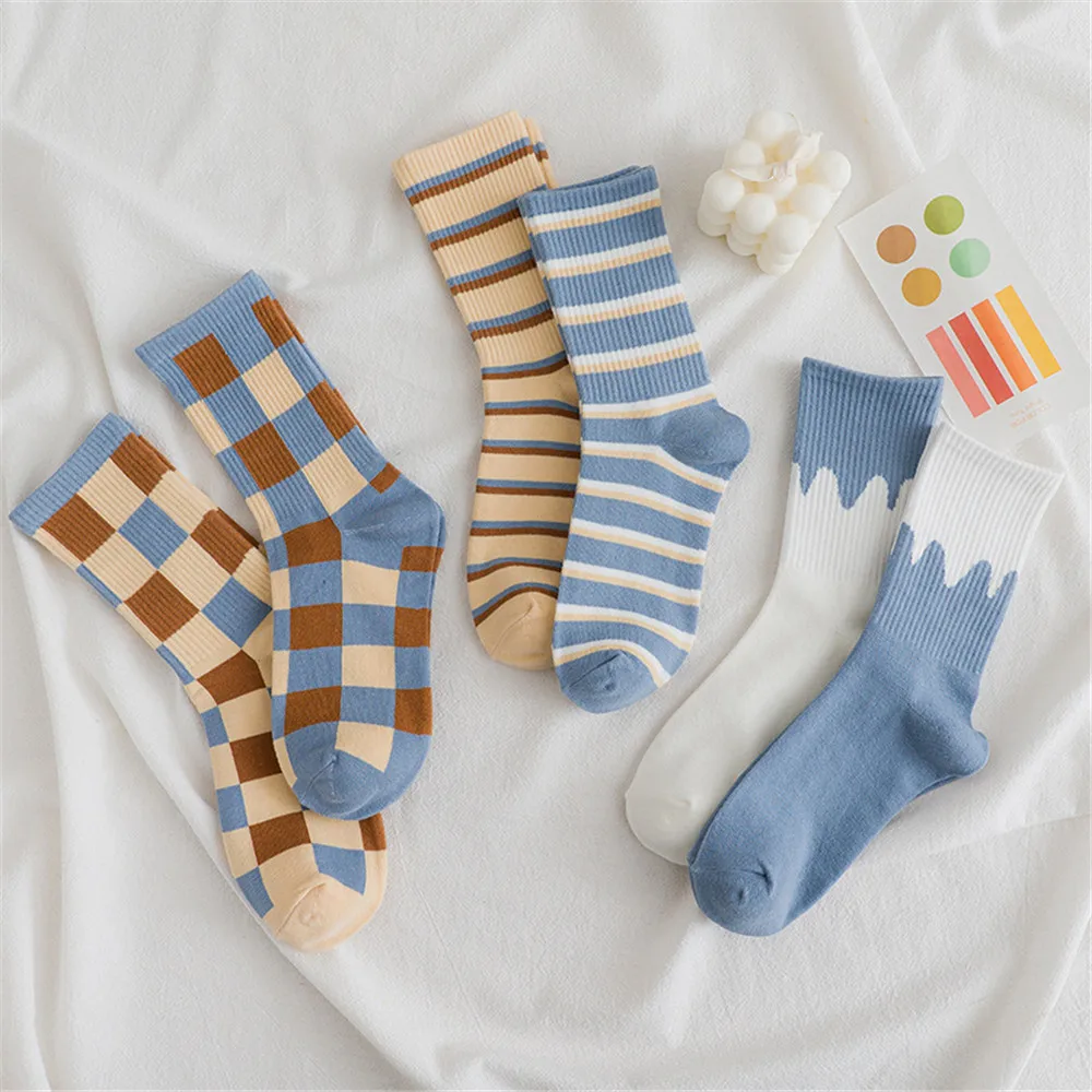 

Blue Striped Plaid Crew Socks Casual Cotton Comfortable Breathable Socks for Unisex Harajuku Fashion Accessories Street Socks