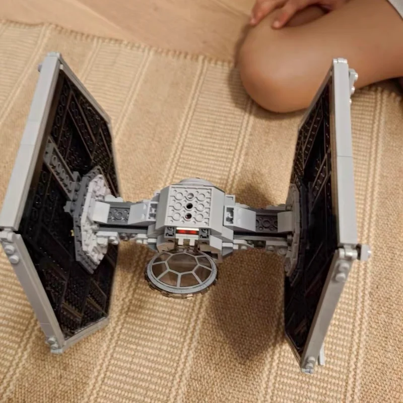 

Buildmoc 10900 KRAWATTE Kmpfer Baustein 05007 05145, компатибель с лептинами 75211, строительные блоки «Космические войны» на Рождество