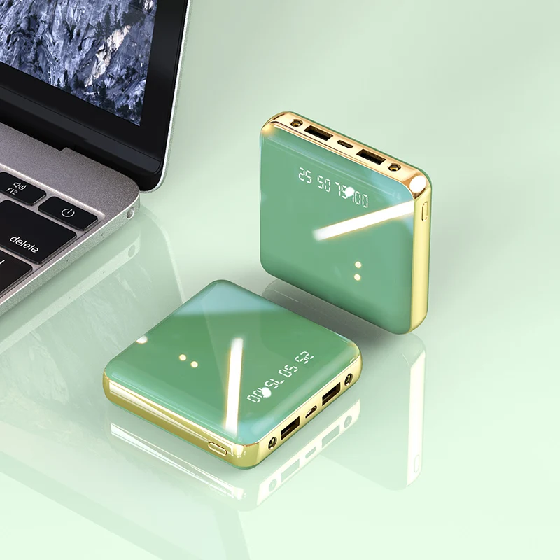 Компактный внешний аккумулятор на 30000 мА · ч с двумя USB-портами и ЖК-дисплеем |