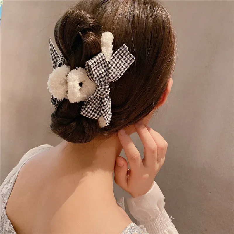 

Korean Plush Hair Claw Girls Plaid Bow Large Catch Shark Clip Hair Clip Female Hair Catch Female Autumn Winter Hair Accessories