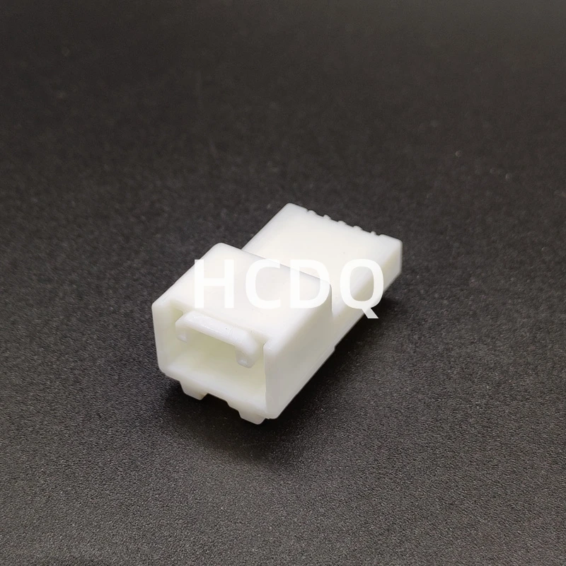 

The original 90980-11920 5PIN male automobile connector plug shell and connector are supplied from stock