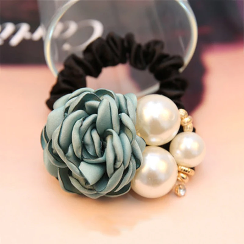 Резинка для волос с цветами и жемчугом |