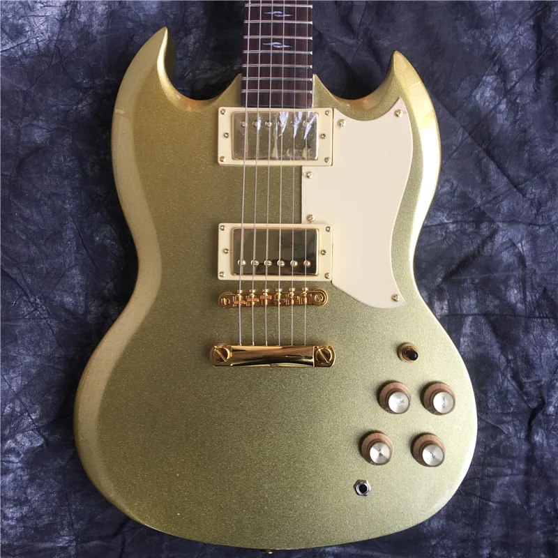 

New 6-string electric guitar, mahogany body, golden accessories, top quality