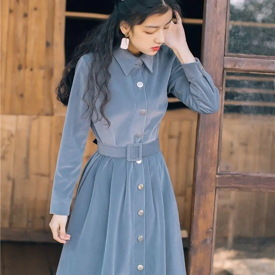

Single-breasted corduroy waist shirt dress autumn and winter light mature wind long-sleeved Polo collar over-the-knee dress2021