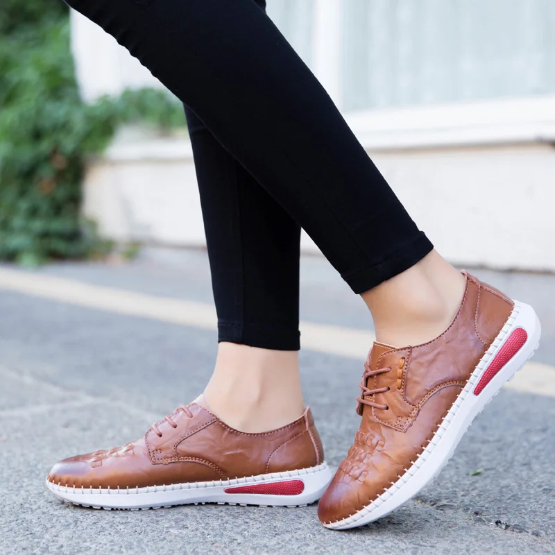 Туфли женские кожаные на плоской подошве плетеные прогулочные туфли без