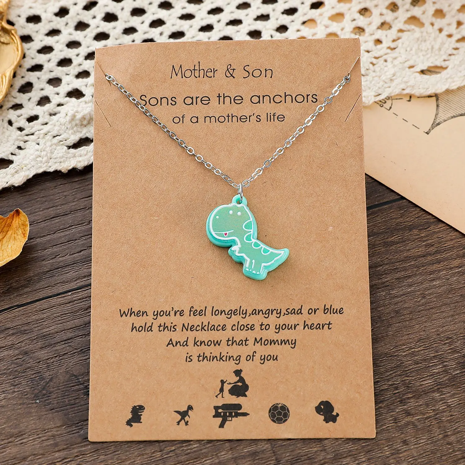 Акриловое ожерелье с цепочкой