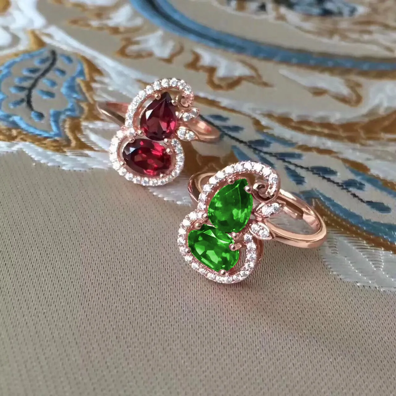 

Elegant Rose Gold Plated Gems Gourd Ring for Wealth Good Lucky Jewelry Cocktail Party Women's Ring Zircon Crystal Ring Jewelry