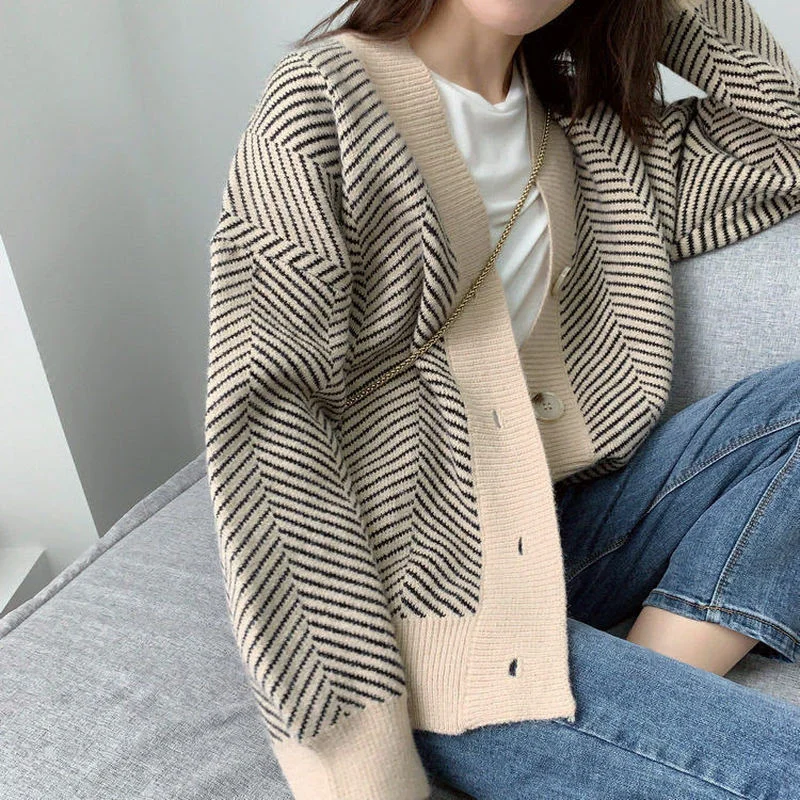 

Winter Cardigan Women Striped Knitted Sweater Ladies Casual Oversized Cardigan Female Autumn Loose Coat Vintage Casaco Feminino