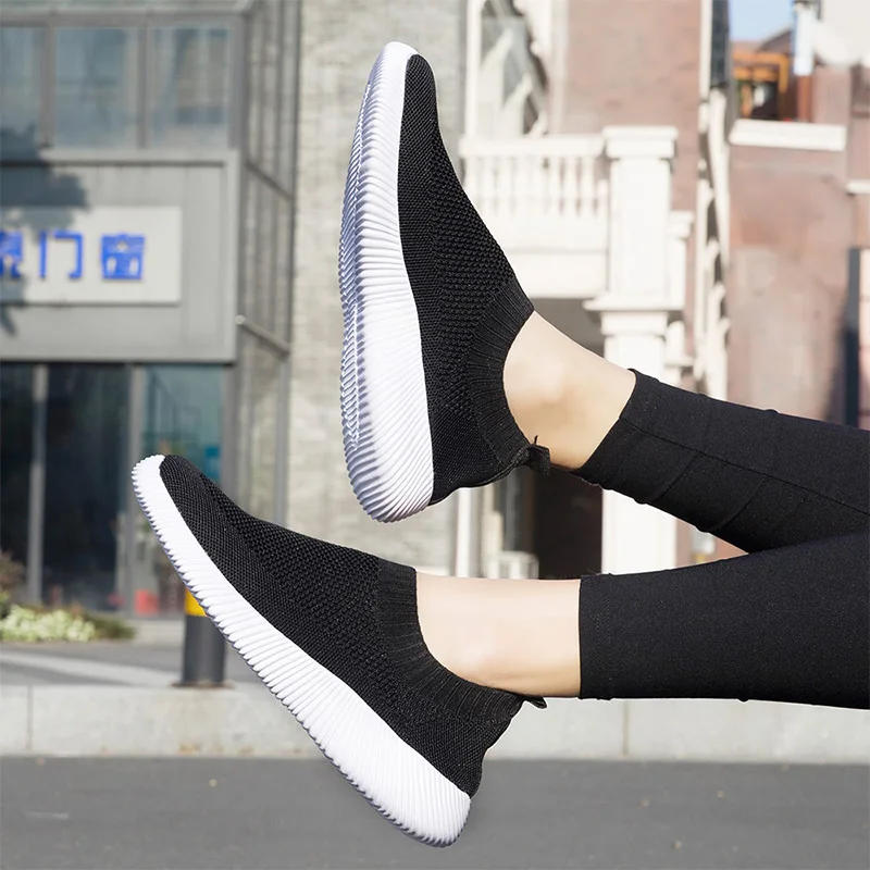 Размера плюс 43 из дышащего сетчатого материала Спортивная обувь для женщин 2020 на