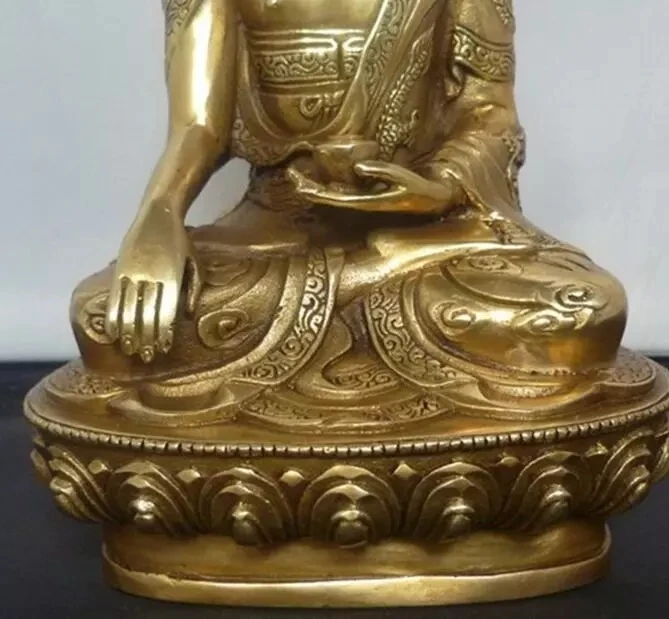 Шерстящая татуировка тибетны сальуа из бронзы сикьямуни буista tibetano