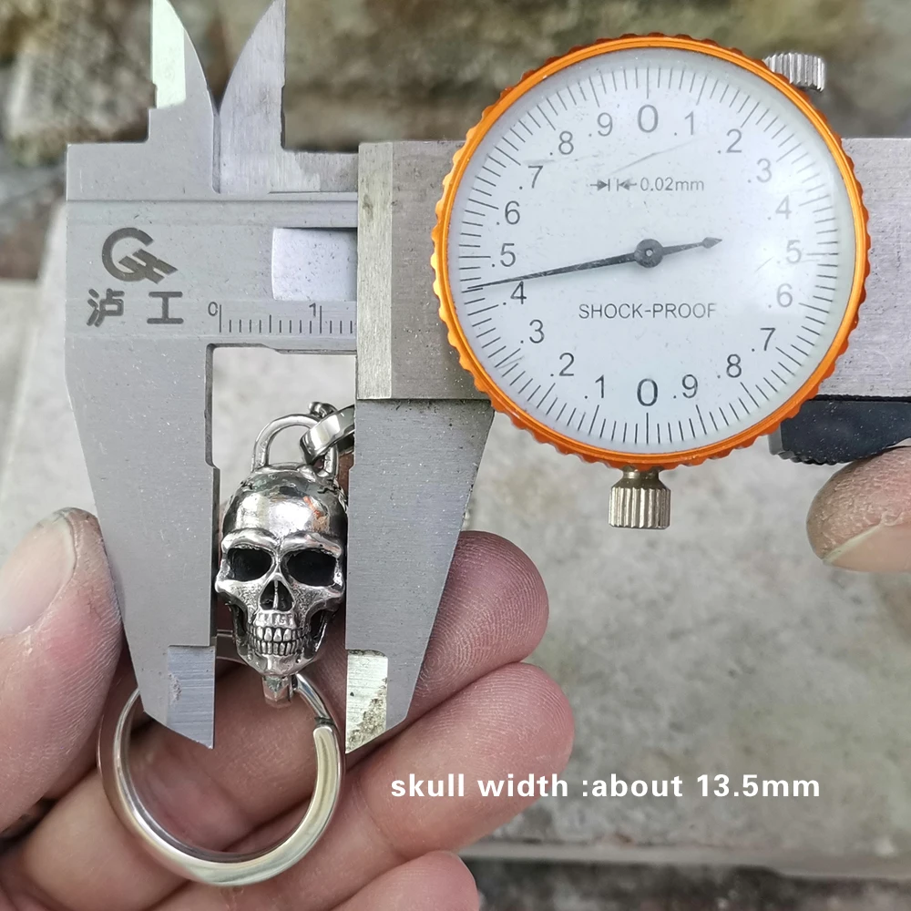 Зеркальная фотография Серебряная Фотография Мужская Байкерская модель