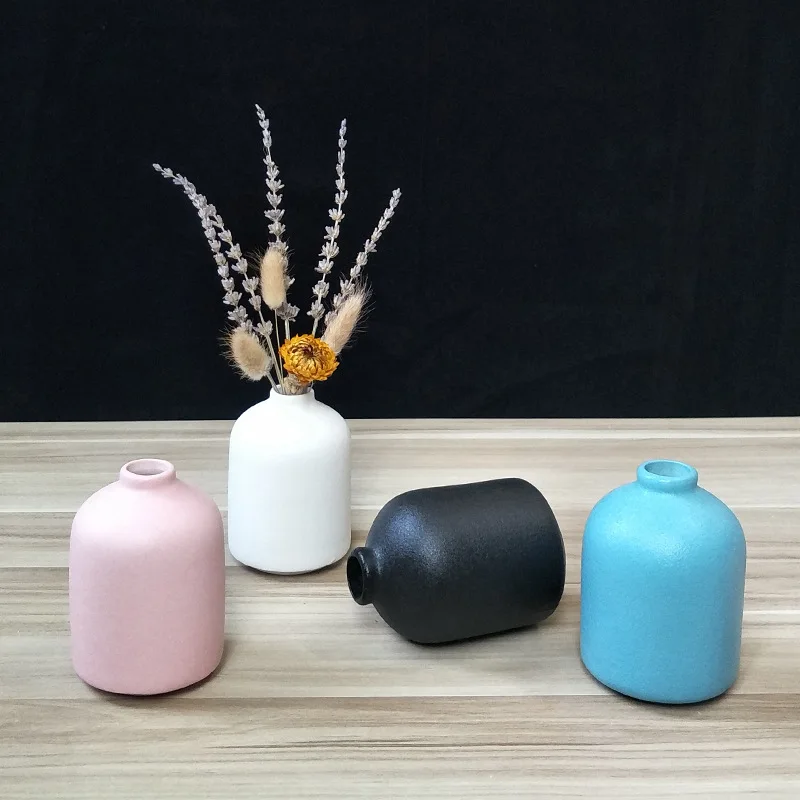 

Creative desk mini small vase ceramic crafts Nordic retro Mediterranean spray glaze matte simple can store water plant vase