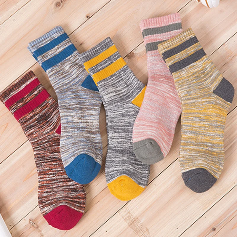 

Fashion mens autumn winter socks cotton Retro casual Japanese national wind thick needle men's cool socks warm EUR40-44 239