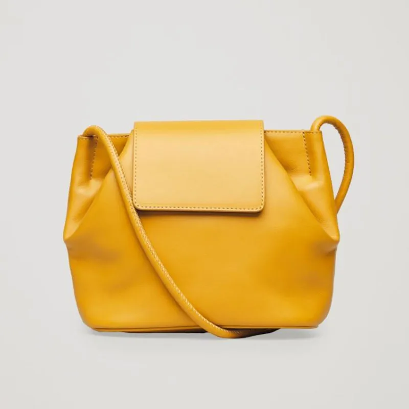Женская кожаная небольшая сумка корзина Минималистичная индивидуальная Желтая