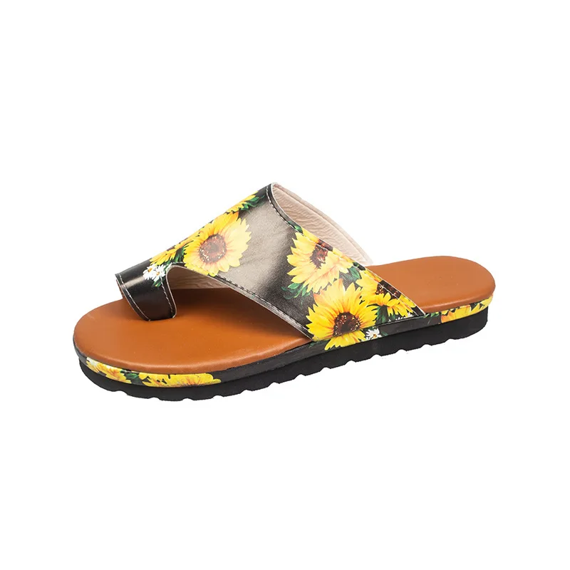 

Women's Toe Slippers 2021 Summer Newest Mid-heel Slope Heel Outdoor Casual Slippers Women Flat Beach Sandals Women's Shoes