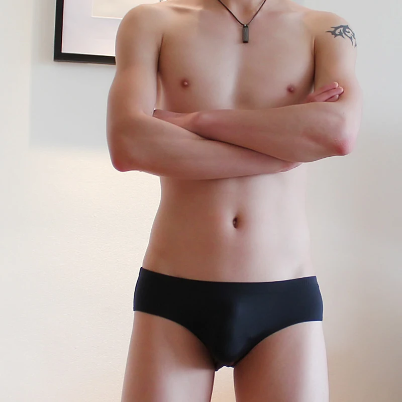 Мужские трусы брифы из ледяного шелка черные дышащие с U образным выпуклым